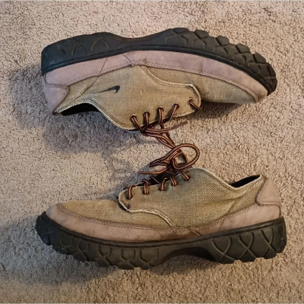 Vintage Nike ACG Zion Low Hiking Boot 90s Men’s 8.5 Olive Green Shoes 185056-301